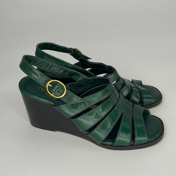 Vintage 70s Rodan Stacked Wedge Sandals in Green Leather Size 5 1/2 - Picture 2 of 13